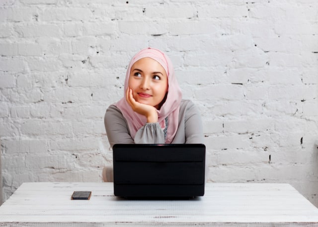 5 Jenis Hijab yang Perlu Dimiliki untuk Beraktivitas Sehari-hari