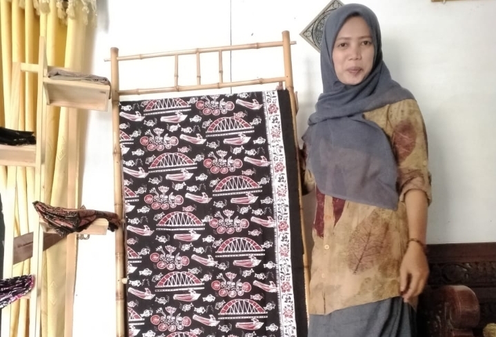 Perajin Batik Luncurkan Motif Jembatan Sosrodilogo