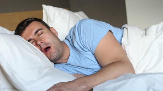 6 Penyebab Ngiler Saat Tidur