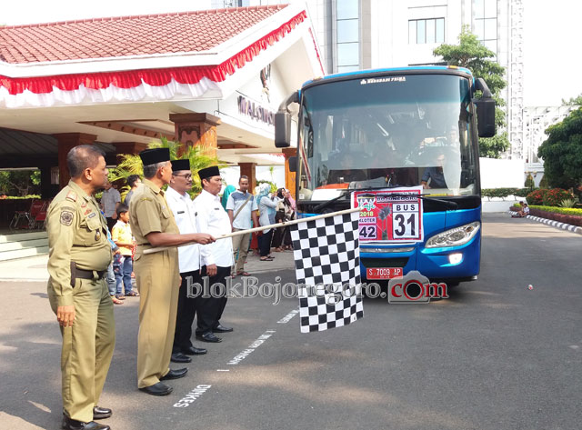 8 Jamaah Haji Terakhir Bojonegoro Dilepas Selasa Sore