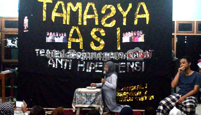 Tutup PKL FKM, Edukasi Masyarakat dengan Teater