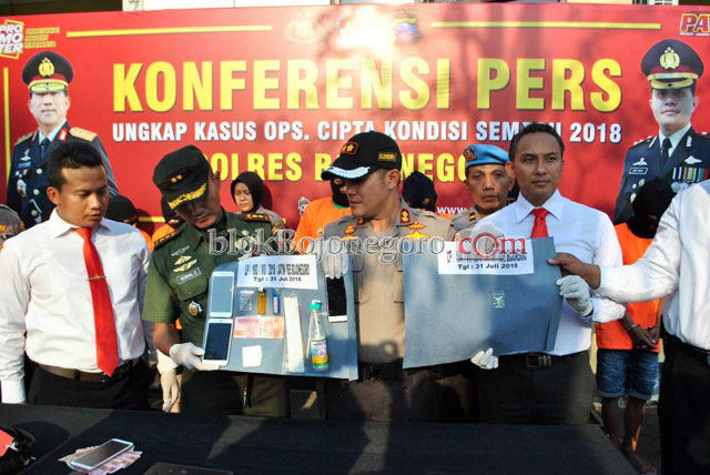 Polres Bojonegoro Berhasil Amankan 432,6 Liter Miras