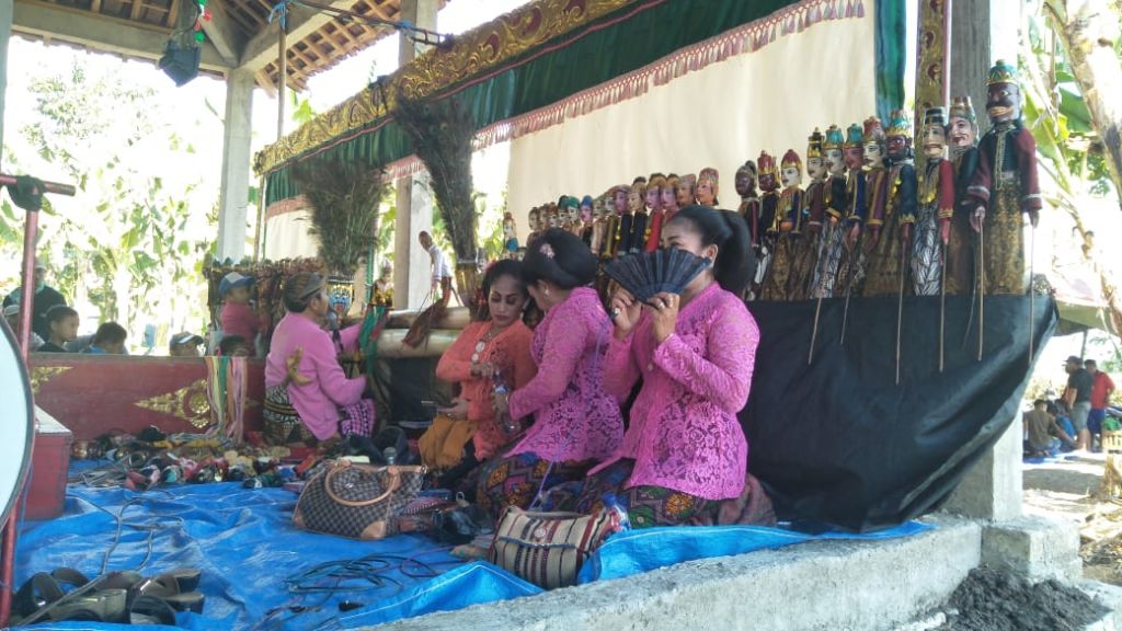 Lestarikan Budaya, Pemdes Begadon Adakan Sedakah Bumi