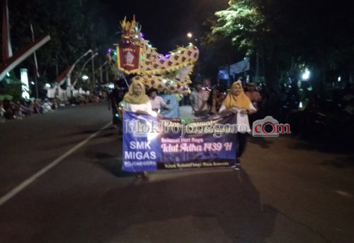 Belasan Peserta Ramaikan Takbir Keliling Jalan Protokol