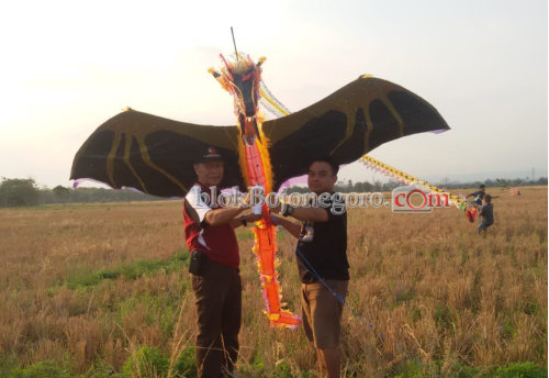 Lomba Layang-layang Tanjungharjo Tarik Minat Warga