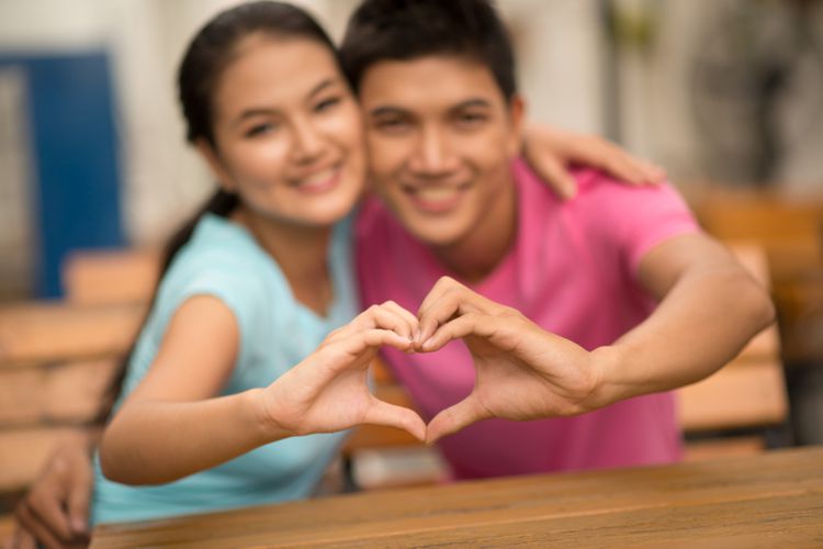 6 Hal Romantis yang Bisa Rusak Hubunganmu dengan Kekasih