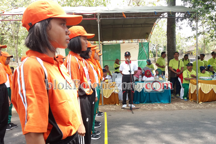 Gerak Jalan 17 Km Diberangkatkan Asisten I Pemkab Bojonegoro