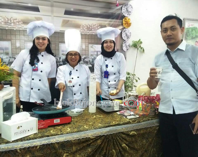 Bank ini Layani Nasabah dengan Seragam Koki, ada apa?