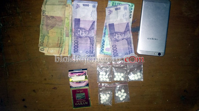 Duh...! Pil Dobel L Diedarkan Pemuda Desa
