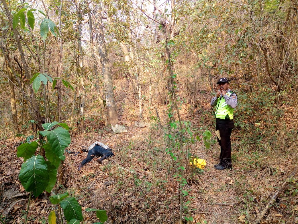 Mayat Mr X Membusuk di Hutan Mundu