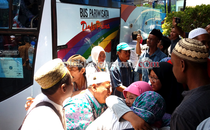 Pastikan Aman dari Virus, Seluruh Jemaah Tes Kesehatan