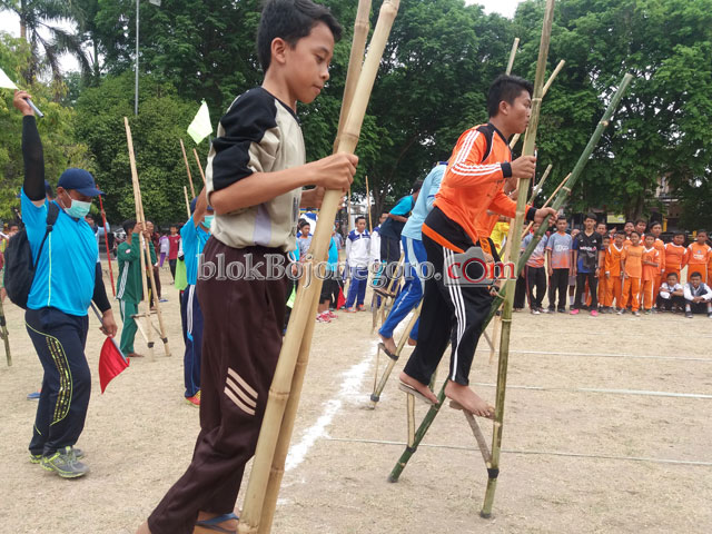 Ratusan Siswa Ramaikan Lomba Tradisional
