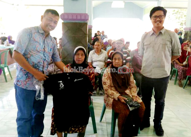 Dekat dengan Warga Campurejo