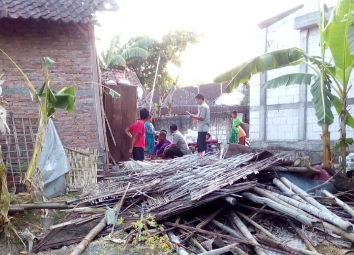 Diterjang Puting Beliung, Kerugian Jutaan Rupiah