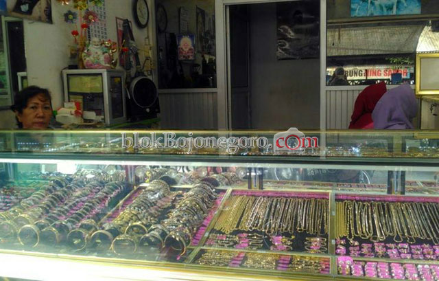 Awal Bulan, Harga Emas Naik Rp2.000 per Gram