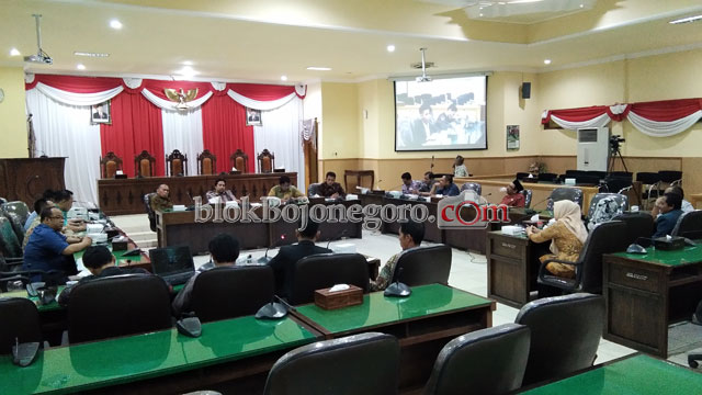 Unigoro Dipercaya Buat NA Dua Raperda