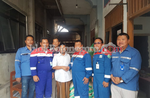 Peduli Sosial, PEPC dan Rekind Salurkan Beras ke Ponpes Ngasem
