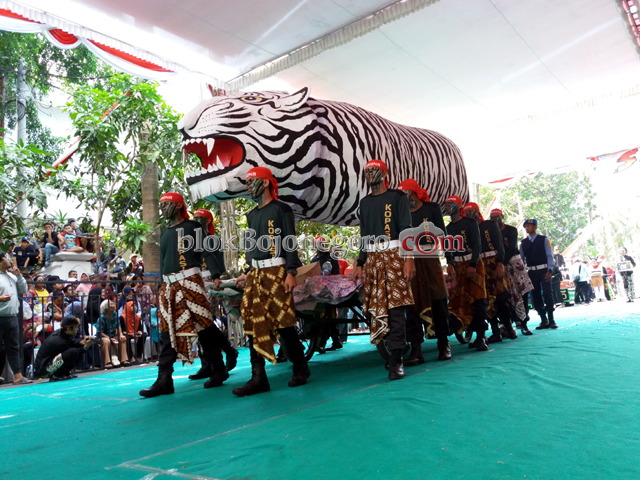Istimewa Bagi Masyarakat, Bisa Kenal Budaya Asli