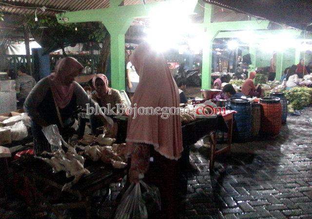Suasana Berbeda, ini Kata Pembeli...