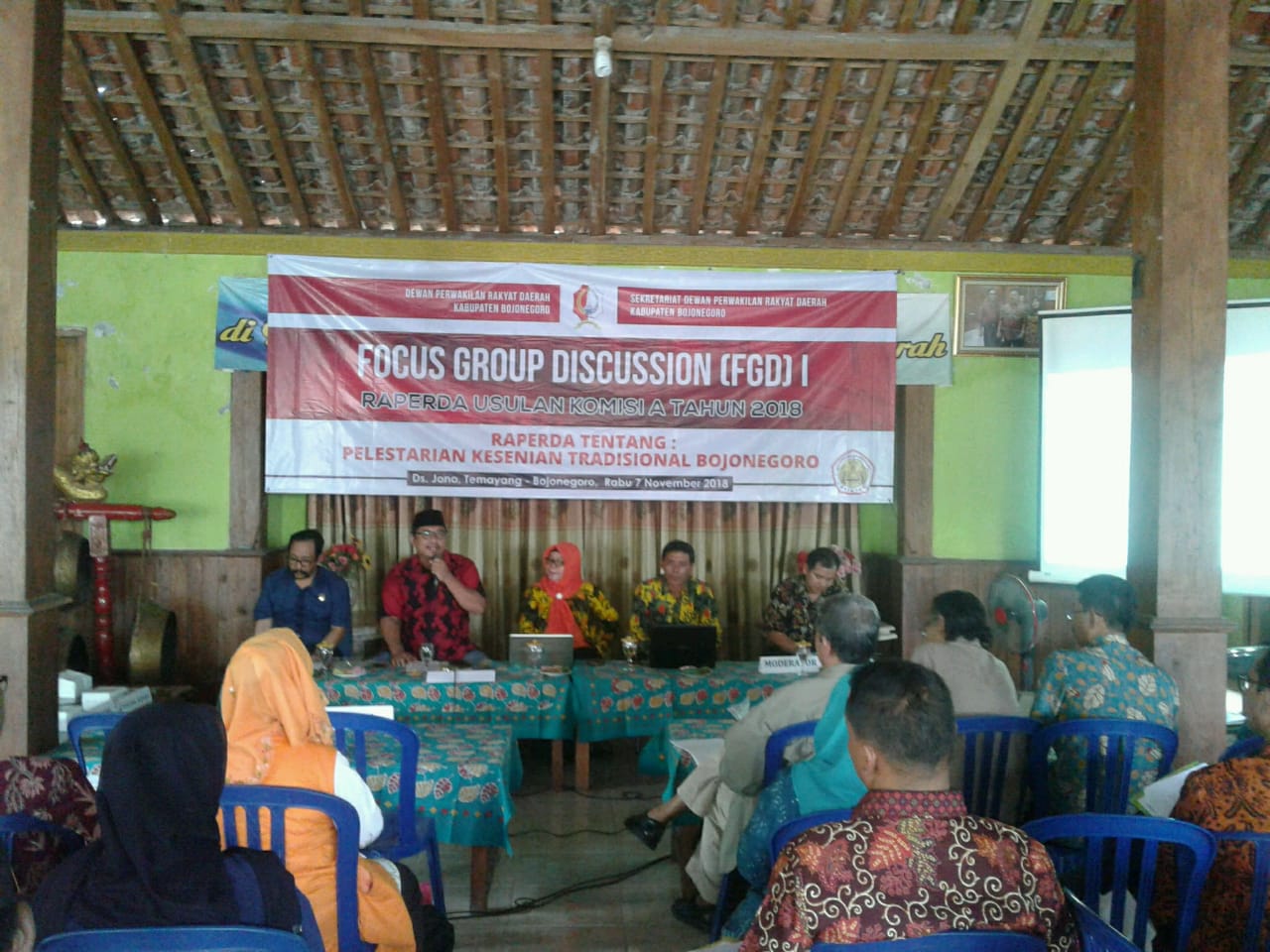 Komisi A Gelar FGD Raperda Kesenian Tradisonal