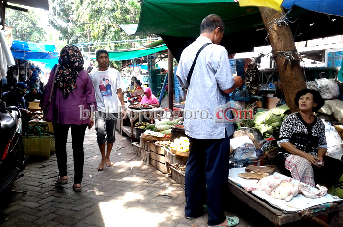 Sama-sama Enak, Pedagang Harus Saling Pengertian