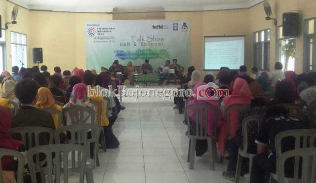 IDFoS Gelar Talkshow HAM dan Ekonomi