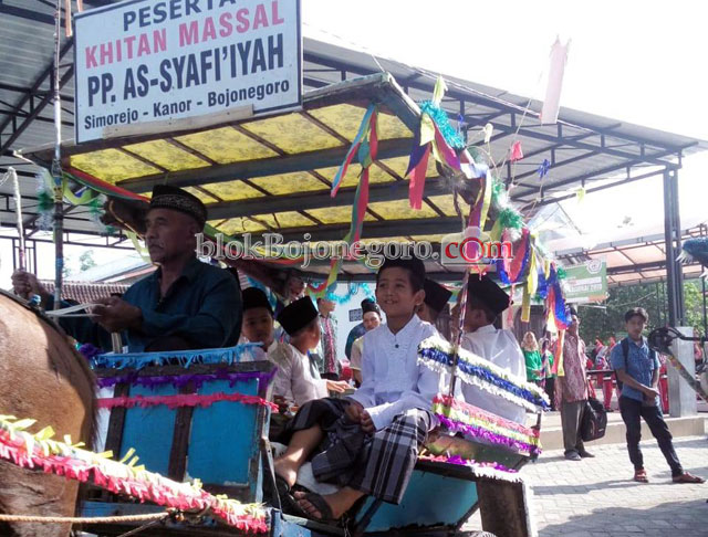 15 Peserta Ikuti Khitan Massal di Ponpes As-syafi'iyah