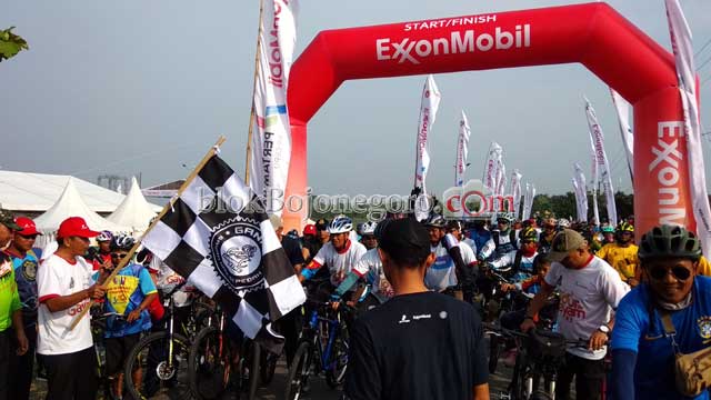 Wabup Berangkatkan Ribuan Peserta Tour de Gayam