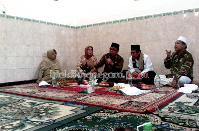 Pulang Kampung, Mensesneg Sambang Ponpes Attanwir