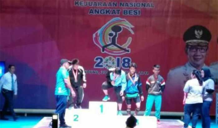 Atlet Angkat Besi Bojonegoro Raih Juara II Kejurnas di Bandung