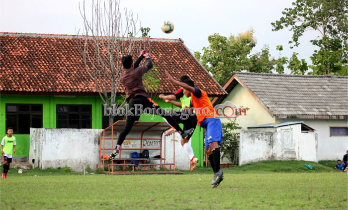 Mulai Pemusatan, Tim Sepak Bola Bojonegoro Targetkan Mendali Emas