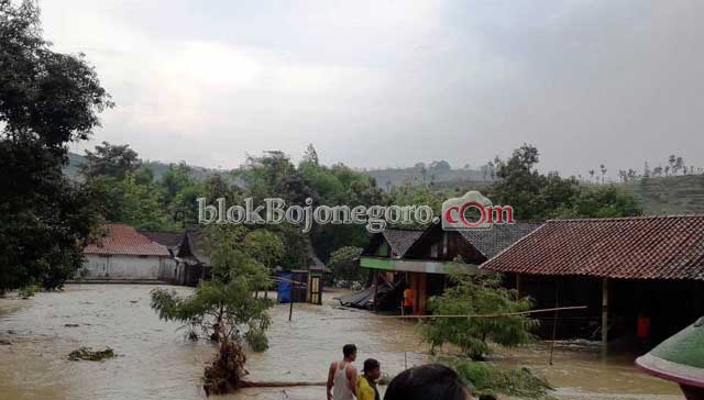 Pasca Diterjang Banjir, BPBD Pastikan Warga di Sekar Tidak Mengungsi