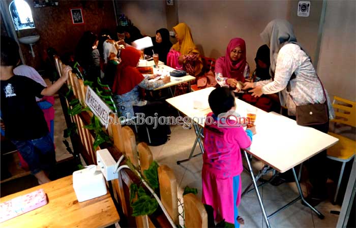Selalu Ramai, Ternyata Ini Keistimewaan Geprek Alu