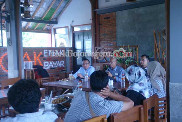 Ndoro Kakung Ajak Jurnalis Bojonegoro Diskusi Bareng