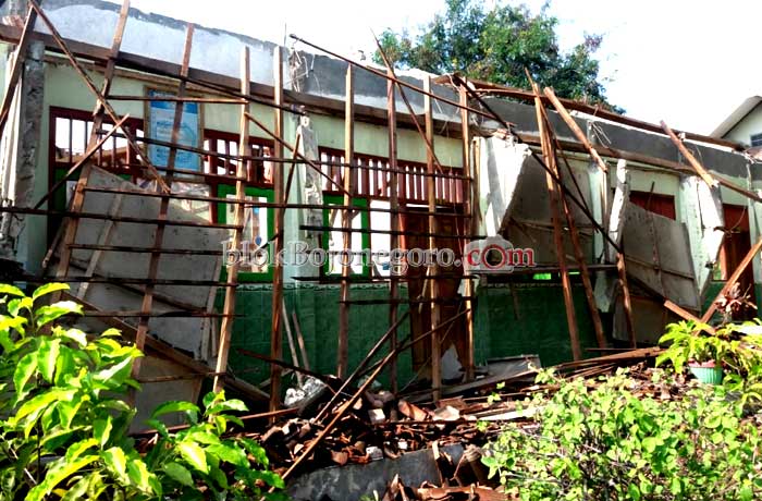 Pasca Insiden Atap Kelas Runtuh, Ini Himbauan Disdik