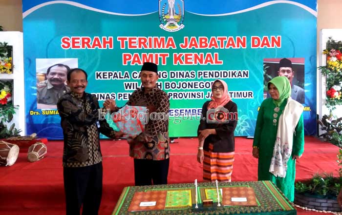 Kacabdindik Bojonegoro Resmi Ganti