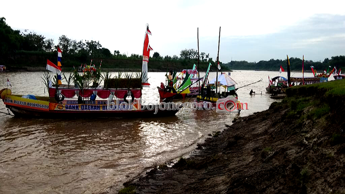 Pagi yang Indah di Start Perahu Hias