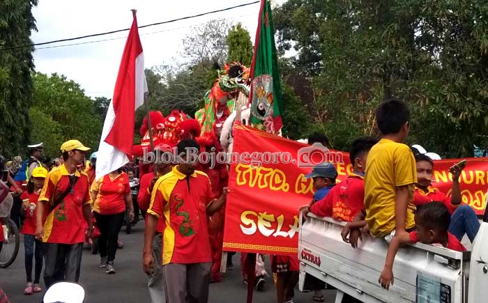 Kirab Barongsay Ramaikan Tahun Baru Imlek