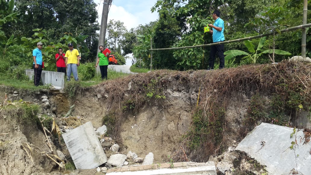 Akibat Hujan Deras, TPT di Desa Ngambon Rusak