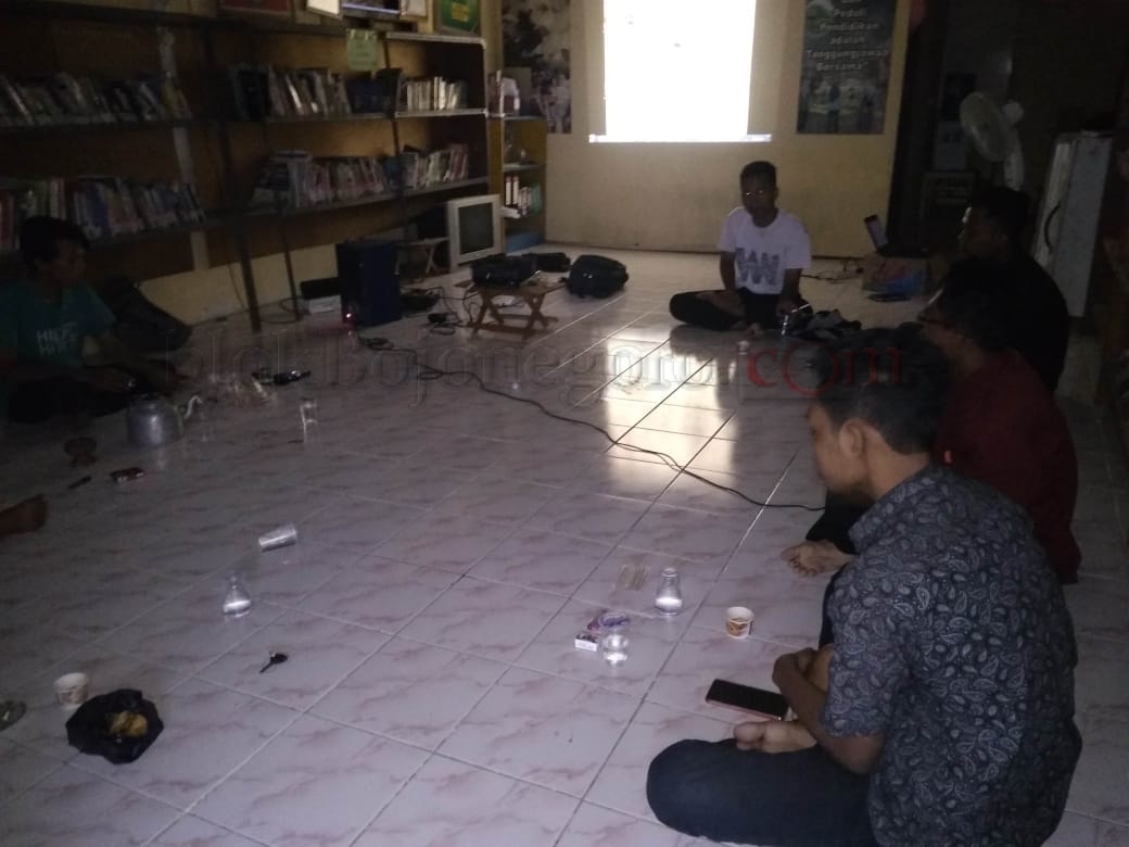 Diskusi Tentang Waktu dari Film 'In Time'