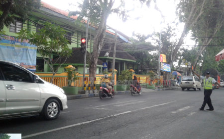 Traffic Light Pertigaan SMPN Baureno Kerap Diterobos