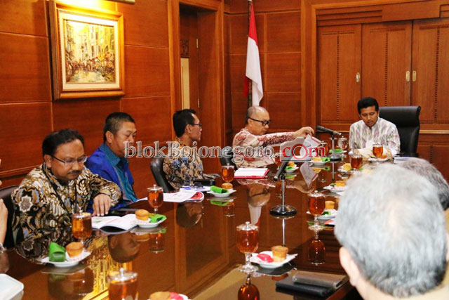 Wagub Emil Dukung Pembangunan Kilang di Tuban