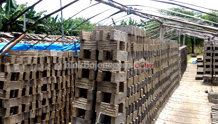 Terkenal Dalam Kota, Bata Sarirejo Produksi Setiap Hari