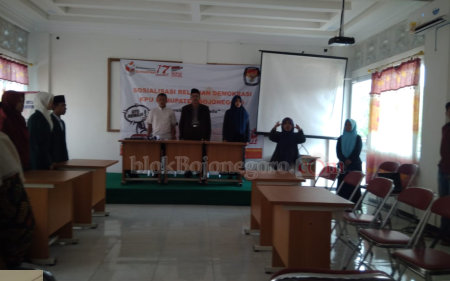 Debat Calon Ketua OMIK, STAI Attanwir Gandeng KPU Bojonegoro