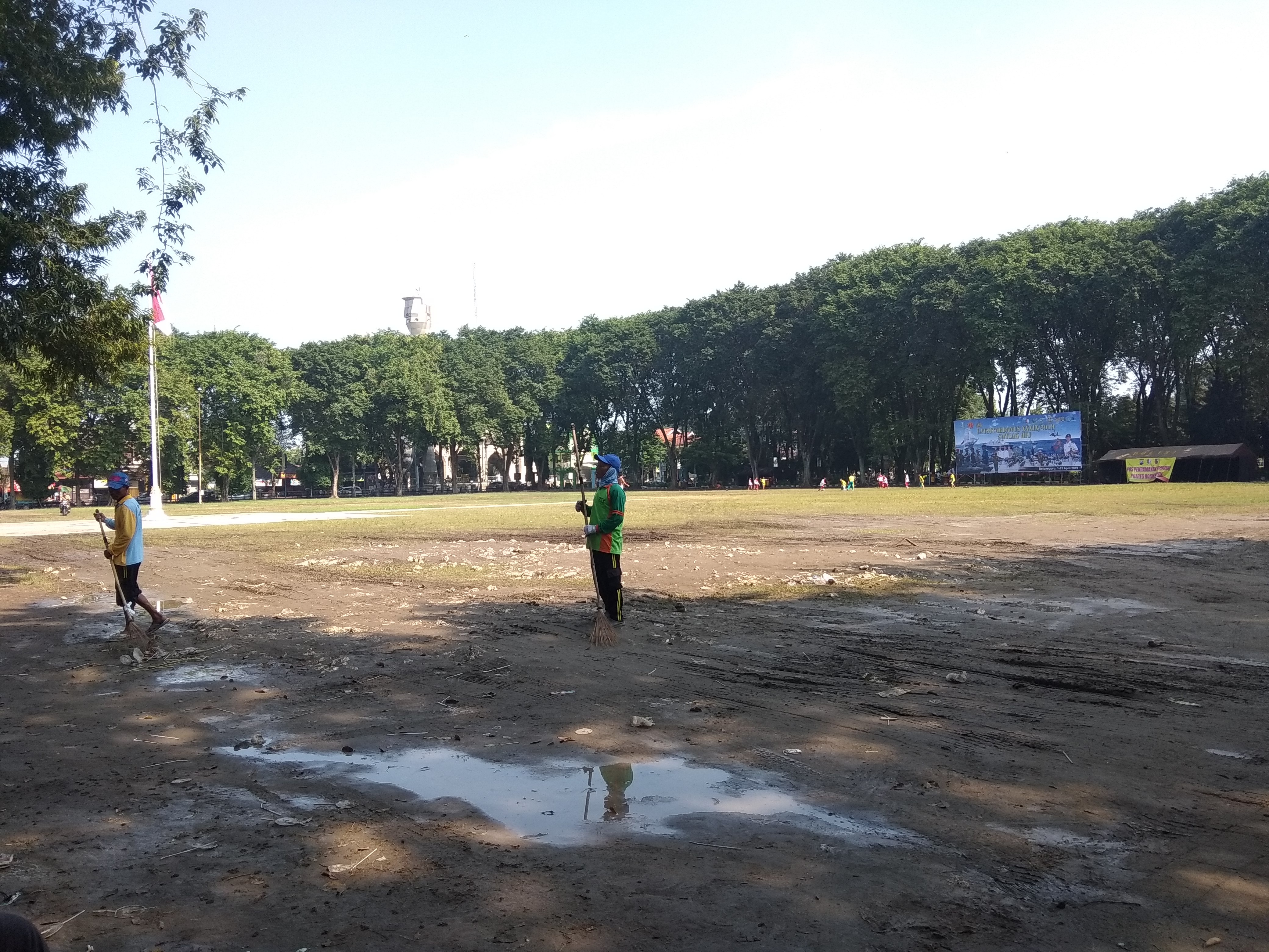 Begini Kondisi Alun-alun Usai Karnaval SCTV