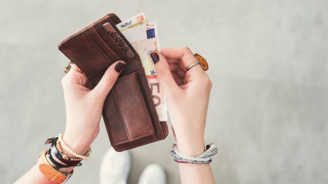 Tips Keuangan: 5 Cara Mudah Menyisihkan Uang untuk Dana Darurat