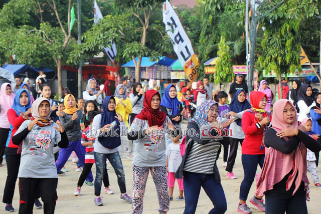 Berangkatkan Jalan Sehat di Sumberejo, ini Pesan Wabup