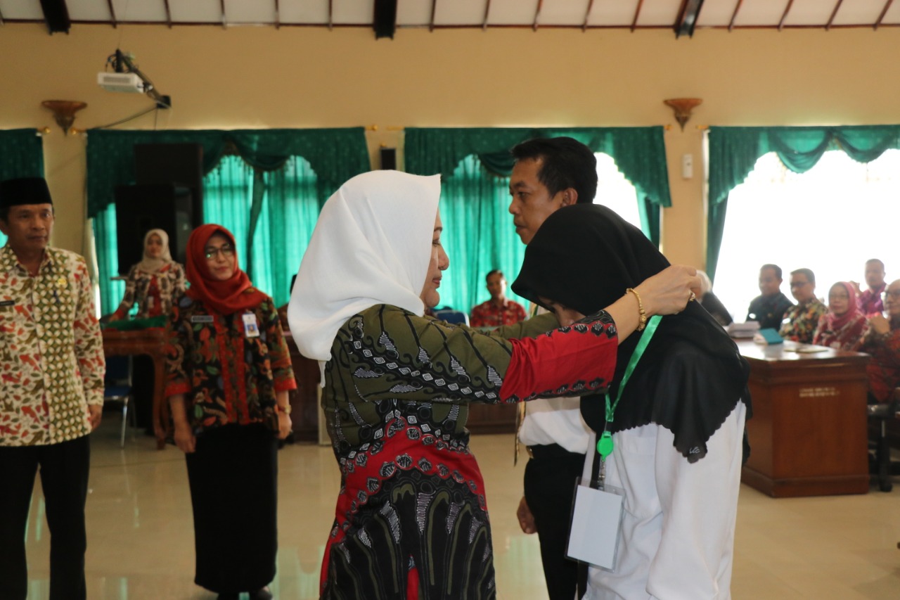 Wujudkan Kabupaten Layak Anak, Bupati Buka dan Motivasi Peserta Diklat
