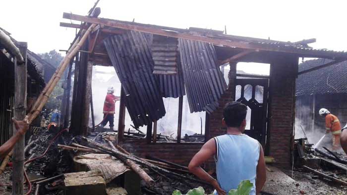 Pulang dari Ladang, Rumah Janda di Balen Hangus Terbakar