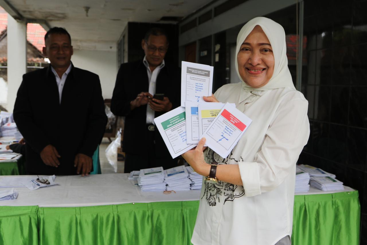 Bupati Minta Semua Tunggu Hasil KPU